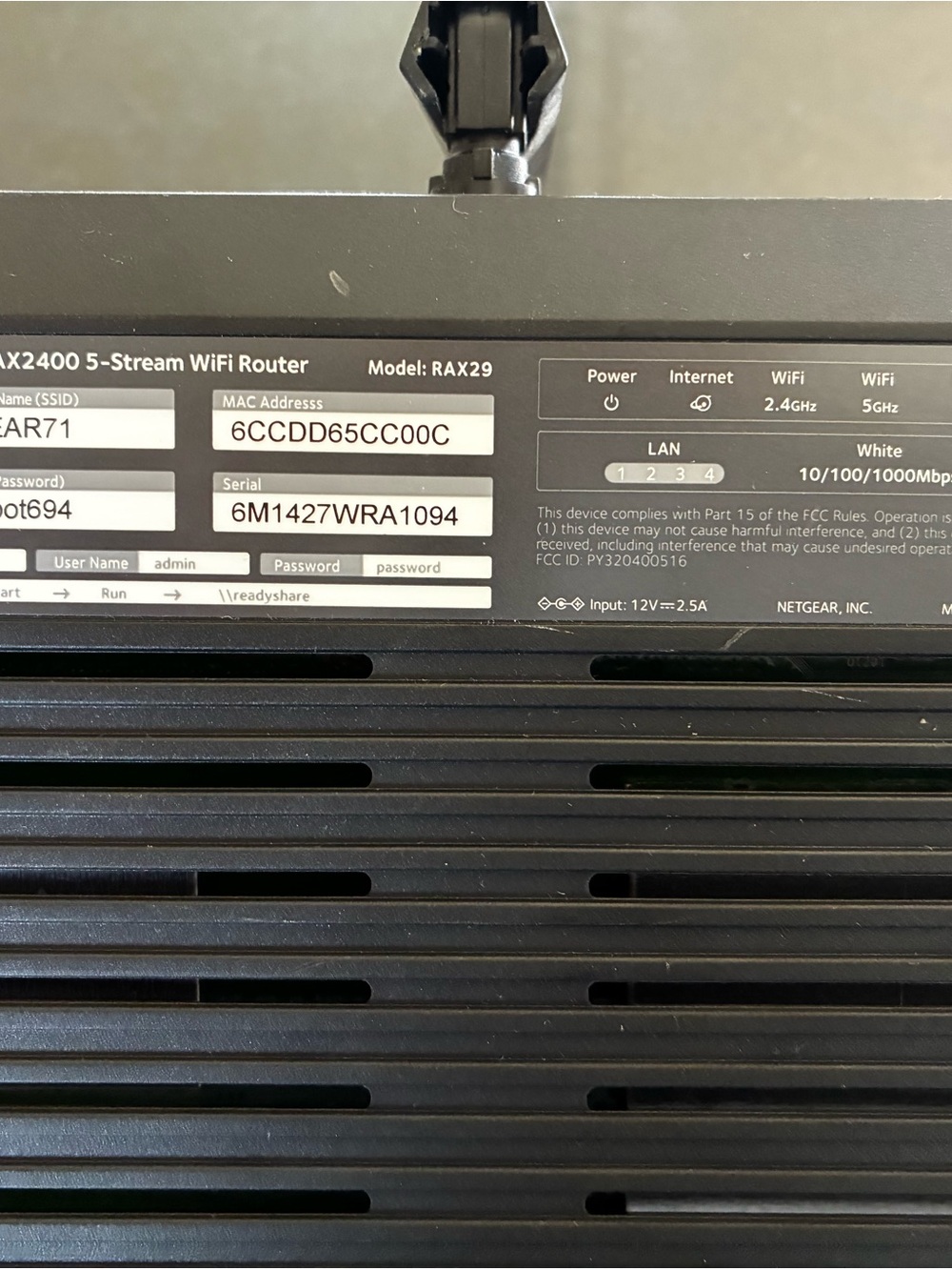 Nighthawk AX2400 5 Stream NETGEAR 71 WiFi Box Router - Picture 3 of 7